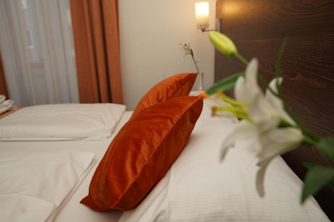 Hotel Little Paris Frankfurt am Main Luaran gambar